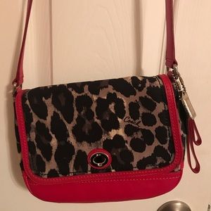 Rare Ocelot 🐆❤️COACH❤️crossbody:Red Leather trim
